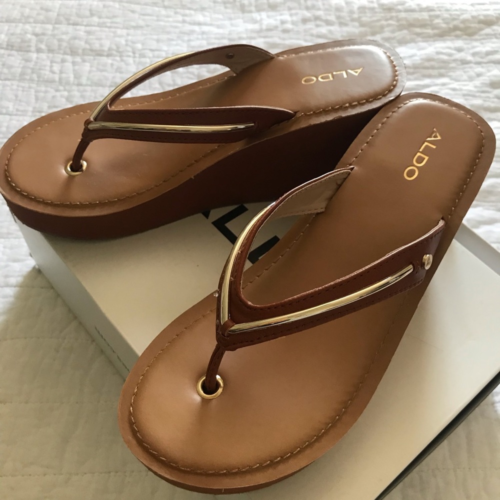 Aldo Sobrylla flop wedge